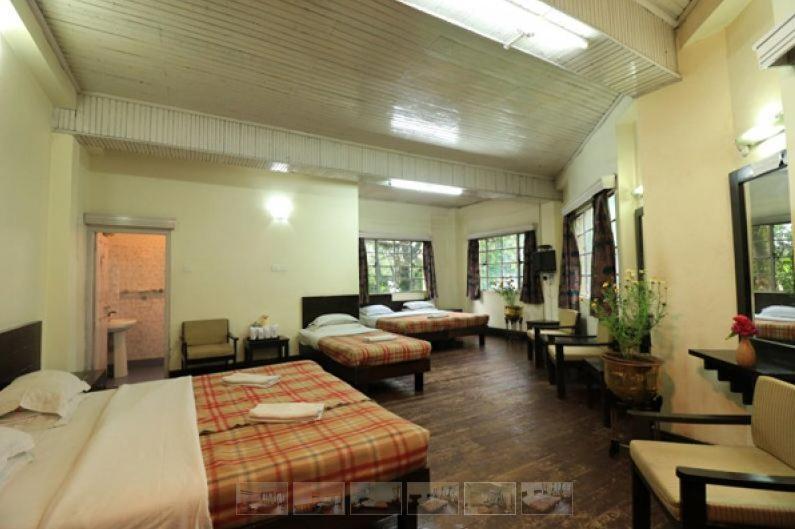Darjeeling Tourist Lodge Buitenkant foto