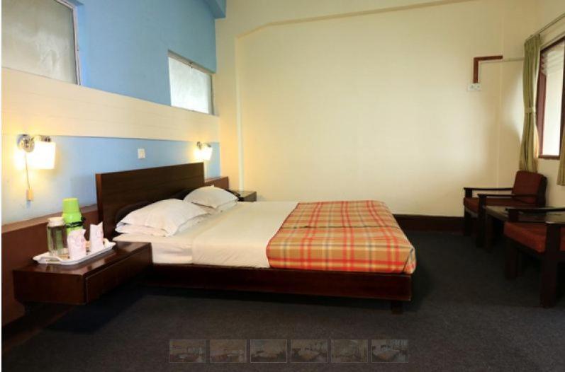 Darjeeling Tourist Lodge Buitenkant foto